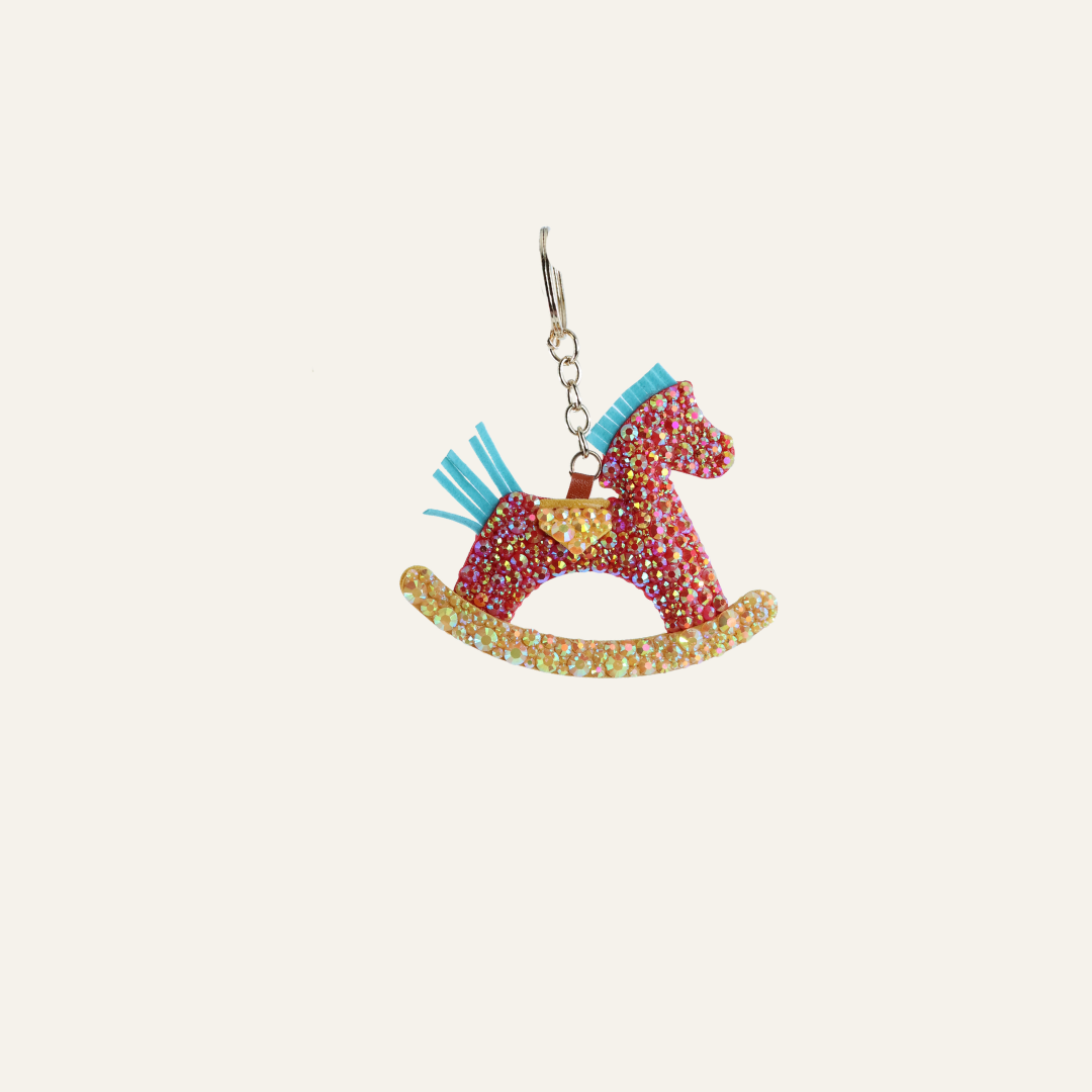 Handgemaakte Tasbedel Schommelpaard – Luxe Strass Lifestyle Accessoire