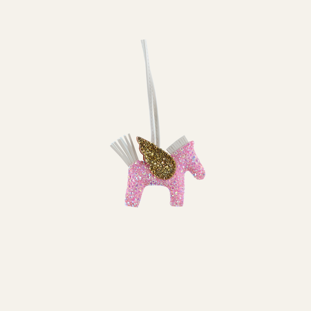 Handgemaakte Tasbedel Gevleugeld Paard – Luxe Strass Lifestyle Accessoire