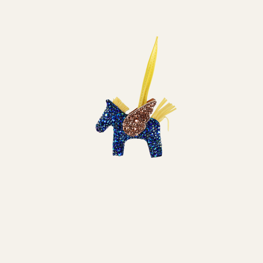 Handgemaakte Tasbedel Gevleugeld Paard – Luxe Strass Lifestyle Accessoire