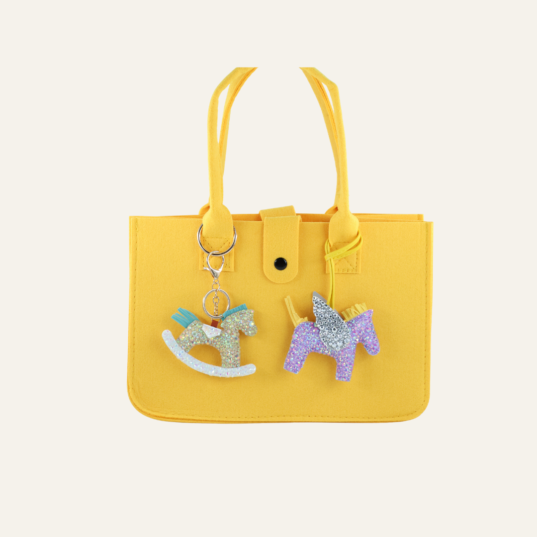 Handgemaakte Tasbedel Gevleugeld Paard – Luxe Strass Lifestyle Accessoire