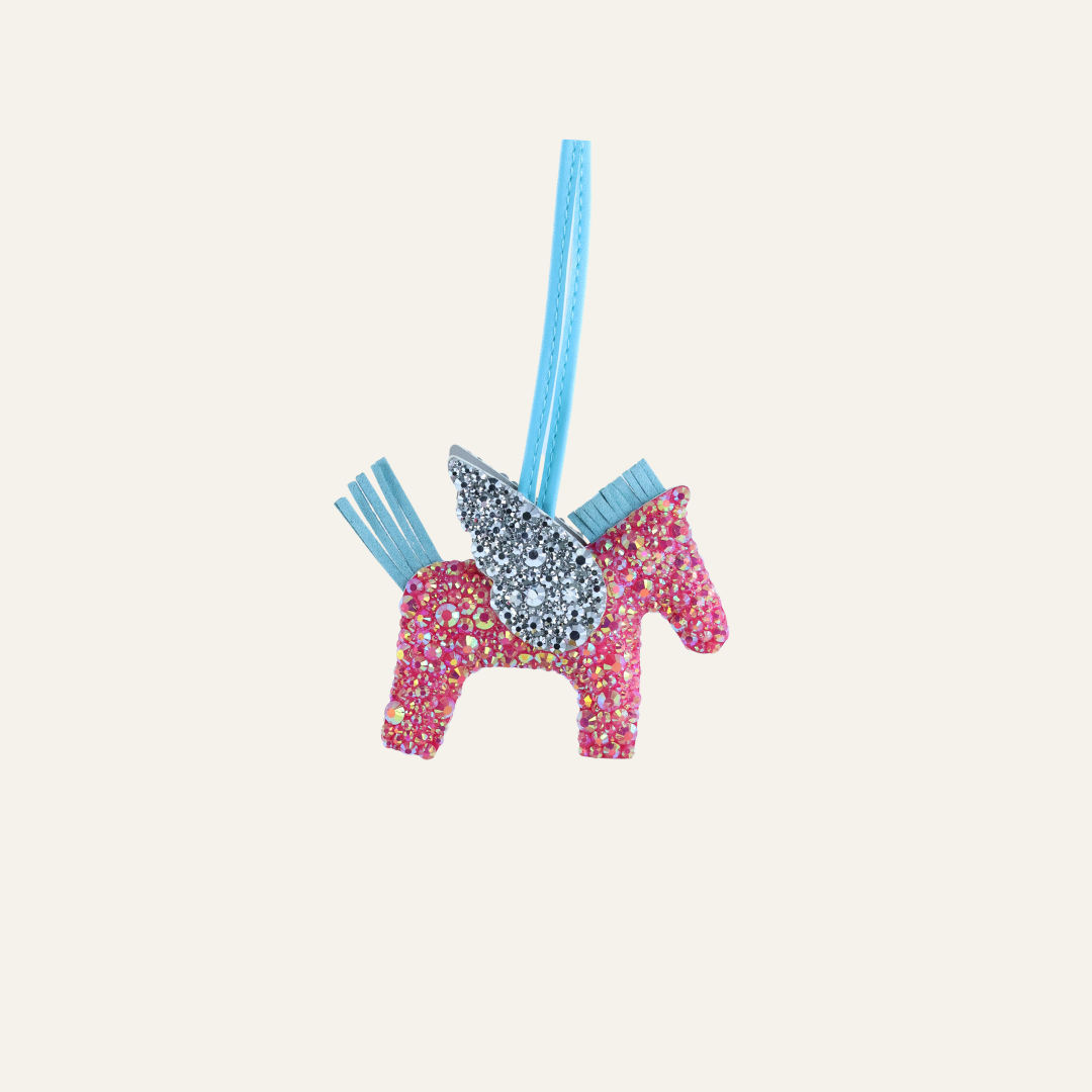 Handgemaakte Tasbedel Gevleugeld Paard – Luxe Strass Lifestyle Accessoire
